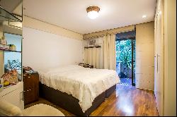 Apartment on a prestigious tree-lined street in the Ipanema quadrilateral