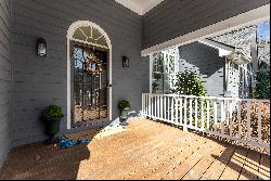 Beautifully Renovated Intown Home in a Peaceful Cul-de-sac