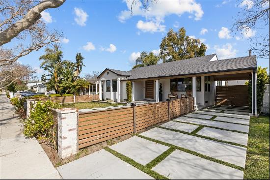 526 South Reese Place, Burbank