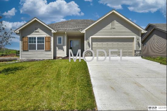 9720 S 103 Street, Papillion NE 68046