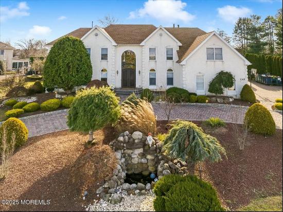 130 Country View Drive, Freehold NJ 07728