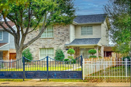 2316 Summit Lane, Dallas TX 75227