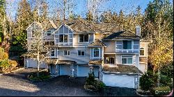 6769 SE Cougar Mountain Way Unit 2, Bellevue WA 98006