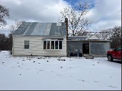 3620 MACKIN Road, Flint Township MI 48504