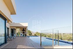 Villa for Sale in Dénia, Marquesa VI Area with Stunning Views, Dénia 03700