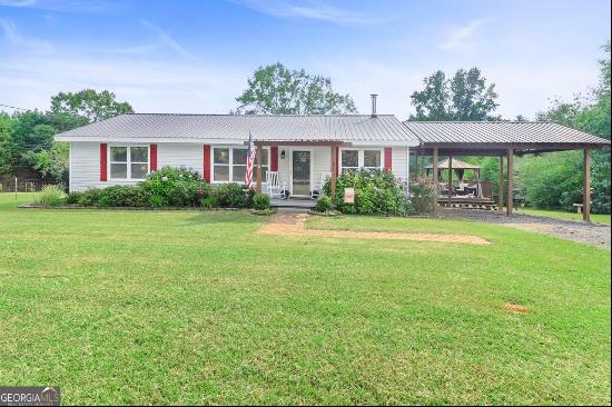 382 Lamb Road, Moreland GA 30259