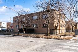 5205 N Rockwell Street #1, Chicago IL 60625