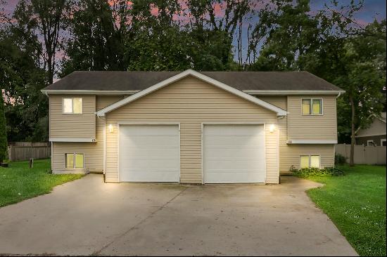 605 Gatewood Dr, Twin Lakes WI 53181