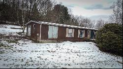 1117 Prospect Rd, Connoquenessing Twp PA 16033