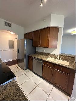 9021 SW 94th St Unit 507, Miami FL 33176