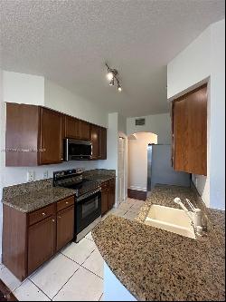 9021 SW 94th St Unit 507, Miami FL 33176