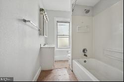 188 Green Lane Unit 2, Philadelphia PA 19127