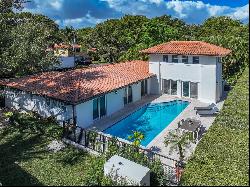 4151 Segovia St, Coral Gables FL 33146