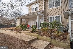 353 Radford Court, Glen Mills PA 19342