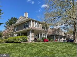 353 Radford Court, Glen Mills PA 19342