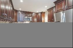 87 Holly Drive, West Deptford NJ 08096