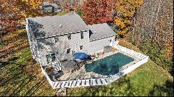 79 Blue Ridge Drive W, Sidney ME 04330