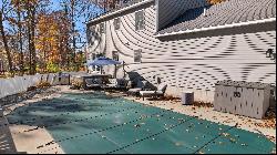 79 Blue Ridge Drive W, Sidney ME 04330