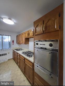 1517 Hill Road Unit 4F, Reading PA 19602