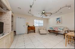 98 Waterford E #E, Delray Beach FL 33446