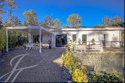 Roquefort-les-Pins - New contemporary villa in absolute quiet