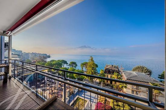 EXCLUSIVELY : Magnificent 4.5-room apartment with a balcony and breathtaking views of the 