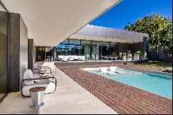 Exclusive Contemporary Villa with Pool, Cinema, and Spa