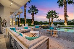 Stunning Property Amidst Spectacular Views in Thunderbird Heights