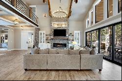 Stunning Custom Mountain Retreat with Serene Outdoor Living