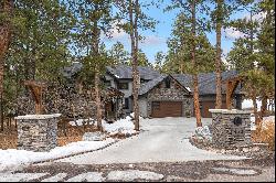 Stunning Custom Mountain Retreat with Serene Outdoor Living