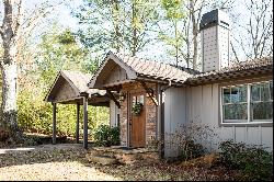 Beautifully Renovated Home Near Heart of Downtown Blue Ridge