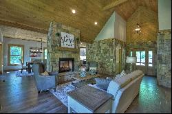 Rustic Charm and Modern Luxury