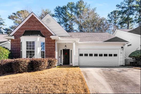 Fabulous Ranch Home in the Center of Peachtree City