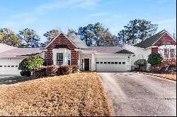 Fabulous Ranch Home in the Center of Peachtree City