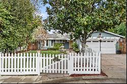 Charming Single-Story Home in Los Gatos!