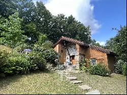 ITXASSOU, OLD SHEEPFOLD COMPLETELY RENOVATED ON AN ENCLOSED PLOT OF 2,153 M²