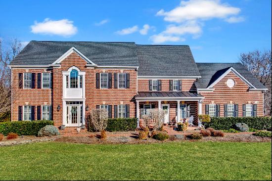 17840 Stoneleigh Drive, Round Hill, VA 20141