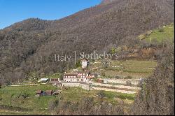 Panoramic and private stone farmhouse