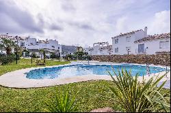 Townhouse with sea views and tourist license