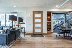 Luxury Ski-In/Ski-Out Residence in Prime King's Crown Location in Park City