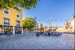 Apartment with views of the Triana Bridge, the Cathedral, and the Torre del Oro