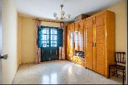 Apartment with views of the Triana Bridge, the Cathedral, and the Torre del Oro