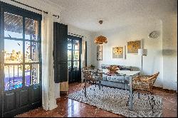 Apartment with views of the Triana Bridge, the Cathedral, and the Torre del Oro