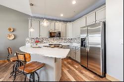 Beautifully Remodeled Black Rock Ridge Townhome with Ski Run Views