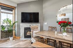 Beautifully Remodeled Black Rock Ridge Townhome with Ski Run Views