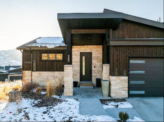 Corner Location with Mountain Views of Deer Valley and Timpanogos