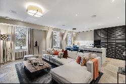 An exquisite two-bedroom apartment in the heart of Knightsbridge