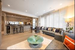 Elegant three-bedroom apartment in Embassy Gardens with U.S. Embassy views