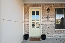 Beautiful Like-new Townhome in Desirable North Fulton Community