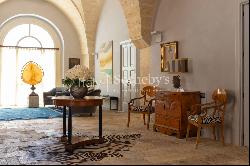 Charm and privacy in Salento